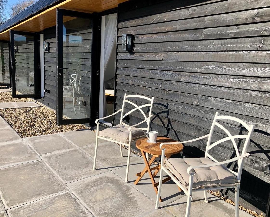 Hostal The Hopper Huts Faversham Exterior foto