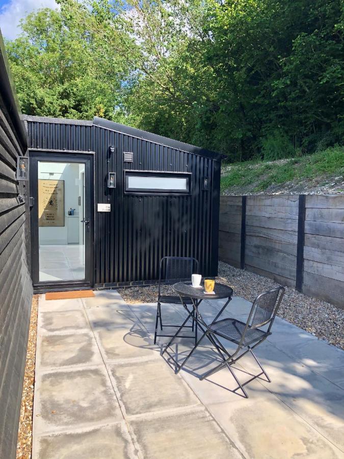 Hostal The Hopper Huts Faversham Exterior foto